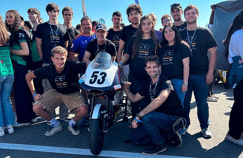 Enginy i velocitat: eRacing ETSEIB brilla amb la eR-25 Garbí a MotoStudent Enginy i velocitat: eRacing ETSEIB brilla amb la eR-25 Garbí a MotoStudent